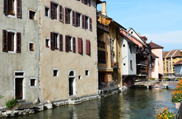 T3 duplex historic center Old Town - 70 m2 useful -