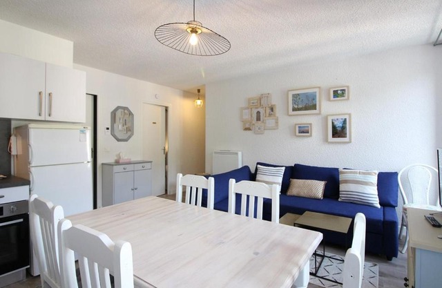 T3 lumineux avec WiFi à 300m des thermes de Mont-Dore, classé 2 étoiles, équipé pour 5 personnes - FR-1-608-255