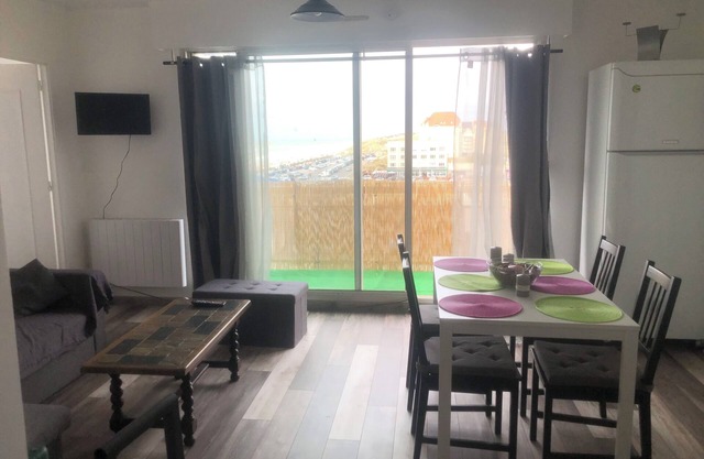 T3 SEA VIEW