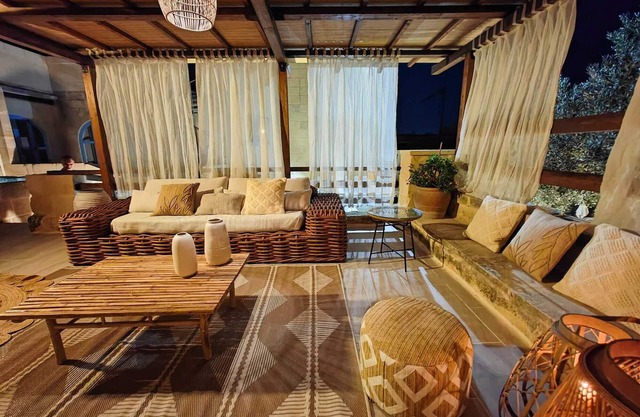 Ta Gilarda Boutique Living