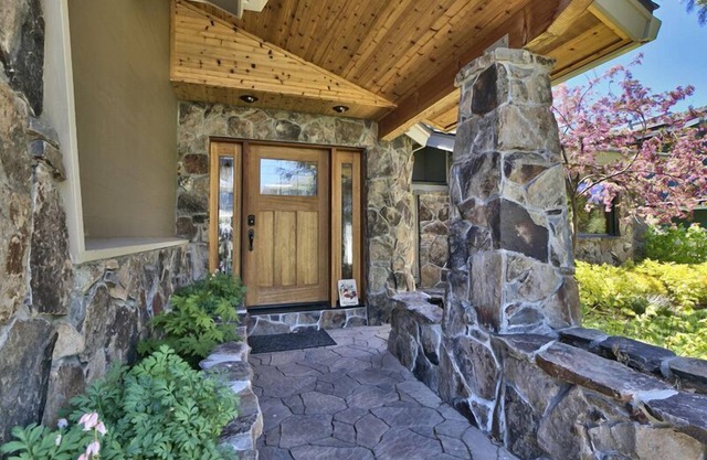 Tahoe Waterfront Mountain Luxury Lodge