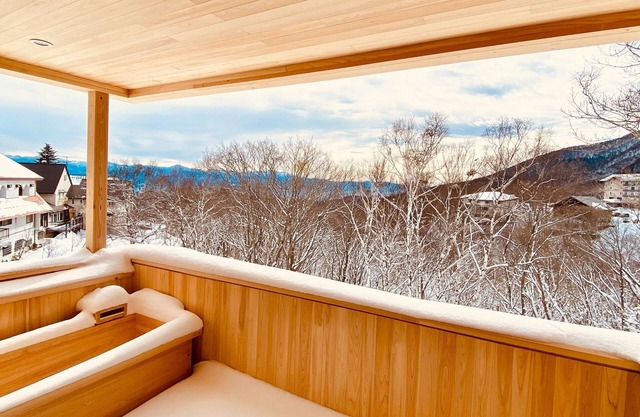Tani5 sleepsprivate openair bathself catered 8seater carprivate kitchenmoutain view / Iiyama Nagano