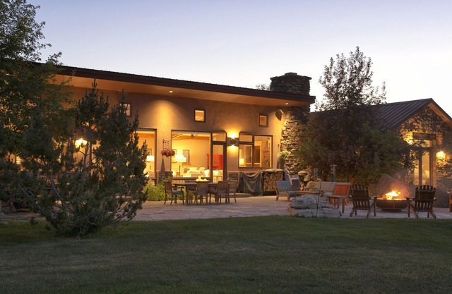 Targhee Lodge Stunning Home and Location in Alta, WY. Hot Tub, Privacy