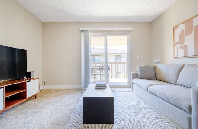 Tasteful Foster City 2BR w/Gym, Pool, W/D, near highways, by Blueground
