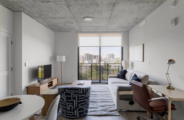 Tasteful Wynwood 1BR w/Gym & Roof Pool, nr Shops & Dining, by Blueground