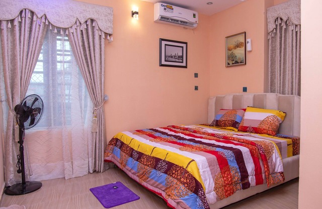 Tastefully furnished 2 bedroom apartment with 24/7 Power|WiFI|Security
