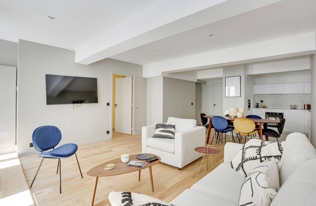 TBS 43 - Sumptuous apartment in the heart of Paris