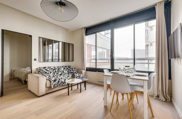 TBS 58 - Bright and spacious apartment in Paris