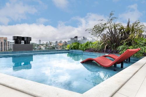 Temple Batel Família Vivern Piscina & Varanda