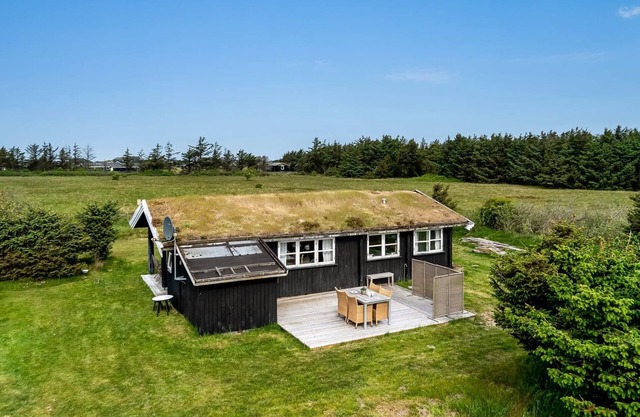 "Tera" - 600m from the sea by Interhome