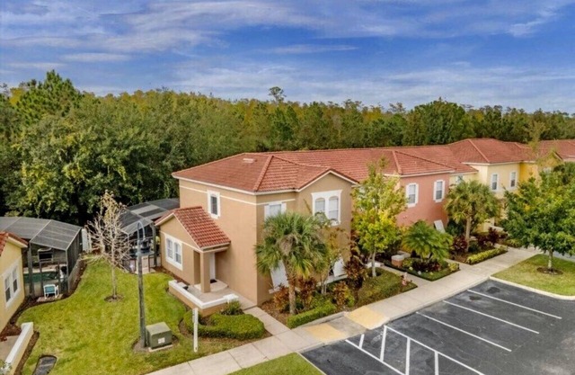 Terra verde resort 4brs/3bth cozy Townhome