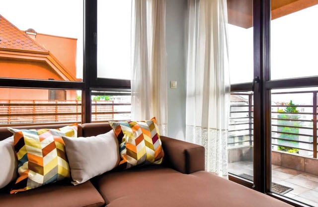 Terrace&View | SmartTV | Free Str Parking | Desk