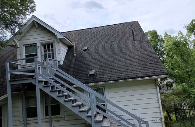 Terrific 2-bedroom apartment with AC, in Lynchburg