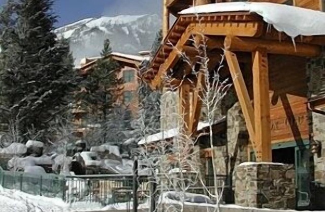 Teton Club in Teton Village - Luxury Ski In/Out