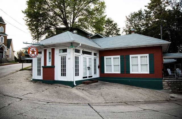 Texaco Bungalow: Historic Loop, Walk Downtown!