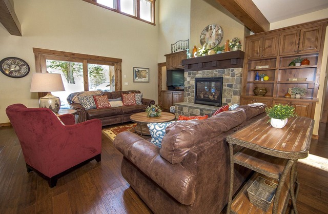 Thanksgiving open! Suncadia, Sleeps 12 3Baths, Hot Tub, Pets OK, Bikes, Fire Pit