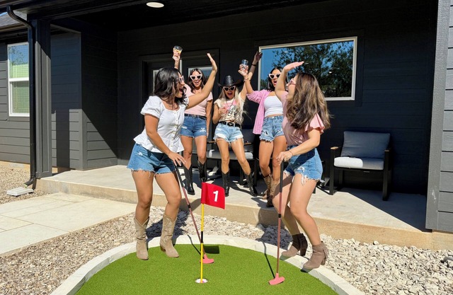 THE BABE CAVE: Beauty Bar, Mini Golf, & IG Worthy