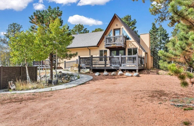 The Bavarian Cottage - Hot Tub and Fire Pit