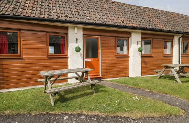 THE BEACHCOMBERS (NO2), family friendly, with a garden in Watchet