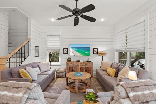 The Best of Both Worlds at Seagrove Serenity