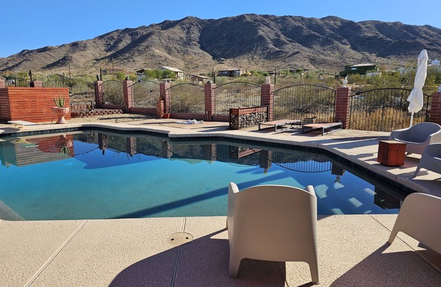 The best the desert has to offer. Beautiful views and a convenient location