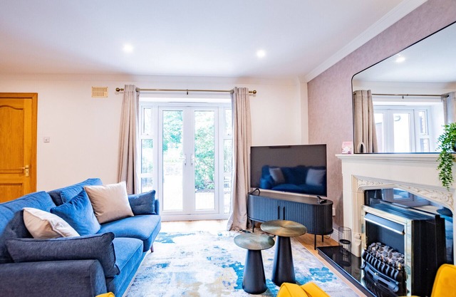 The Blackrock Retreat- Salthill - free parking