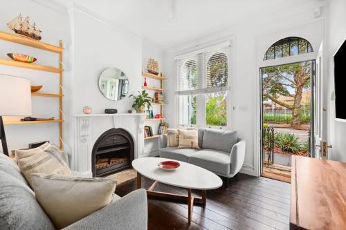'The Buckland Terrace' Timeless Inner-City Treasure