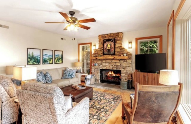 The Camp - Luxe Blue Ridge Condo