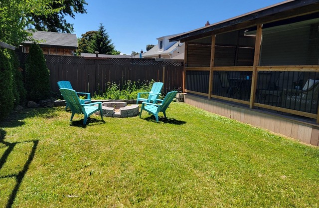 The Canal House- 6 Bedrooms w/Fire Pit -5min walk to Canal/5min drive-Downtown