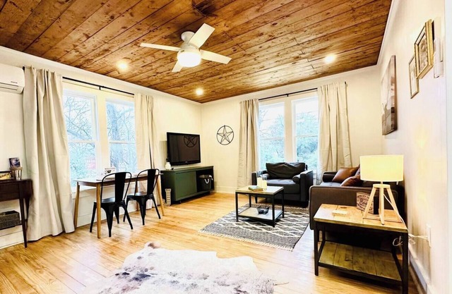 The Carriage House, The Carriage House at Jeter Farmhouse