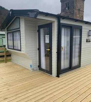 The Castleton Sea View 13