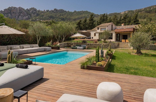 The Cave (Large) - Luxury in the countryside