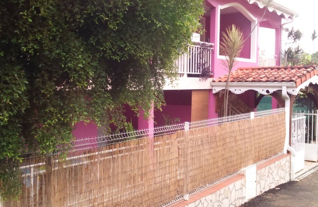 the clos of paradise location