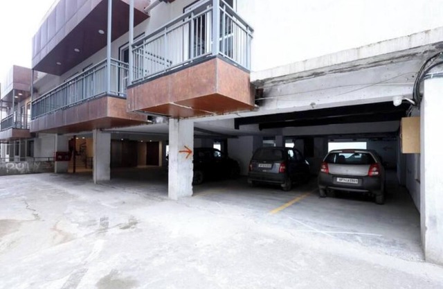 The Cloud Villa -Luxury 2BHK Flexigo Stays