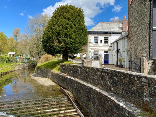 The Cornish Nook Beautiful Grade 2 Listed Building In Cornwall By StayStaycations