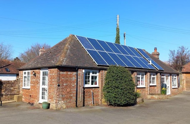 The Cosy Cowshed on the 1066 Country Walk