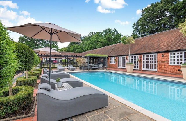 The Cottage - UK49370