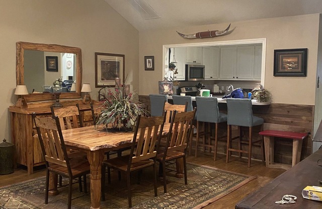 The Cow Palace! Beautiful 3/2 townhouse with a western flair!