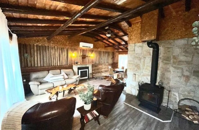 The Cozy Cabin