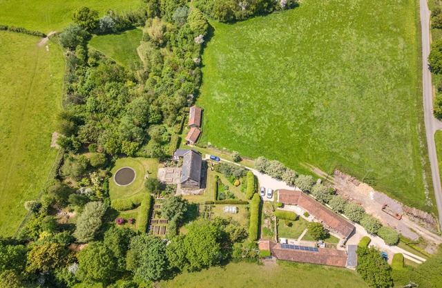 THE DAIRY, pet friendly, character holiday cottage in Mosterton