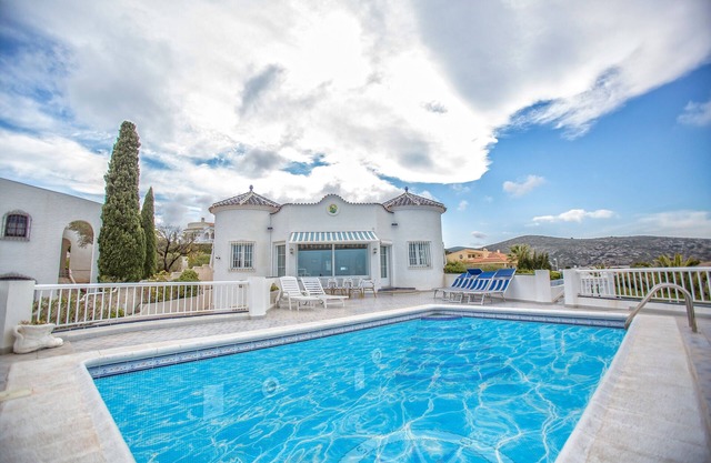The Deck - Luxury Peniscola holiday villa, private pool, wifi,air conditioning