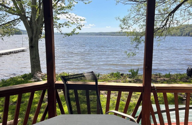 The Eagles Nest A Charming 3-bedroom cabin on Lake Canadarago with WiFi and AC