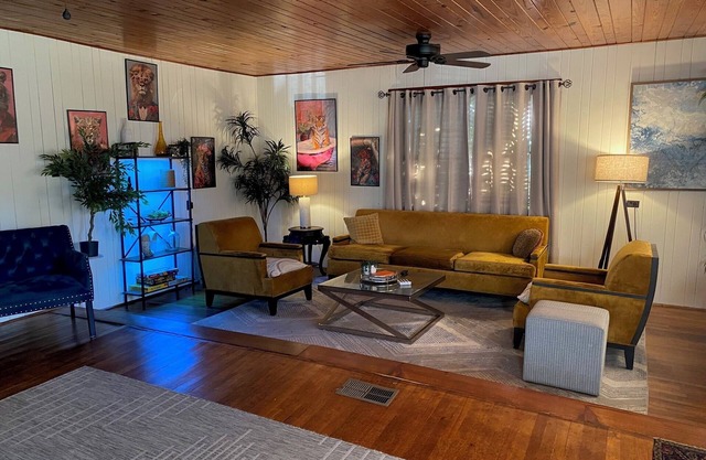 The Eclectic Cottage! 3-bedroom house in charming Hattiesburg