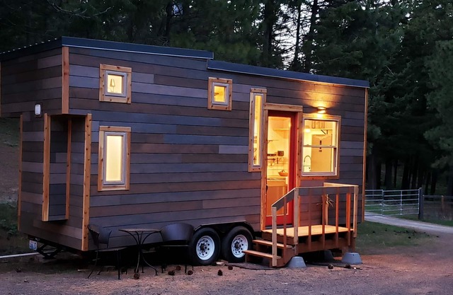 The Emerick: Custom Tiny House on 10 wooded Acres Near Teanaway