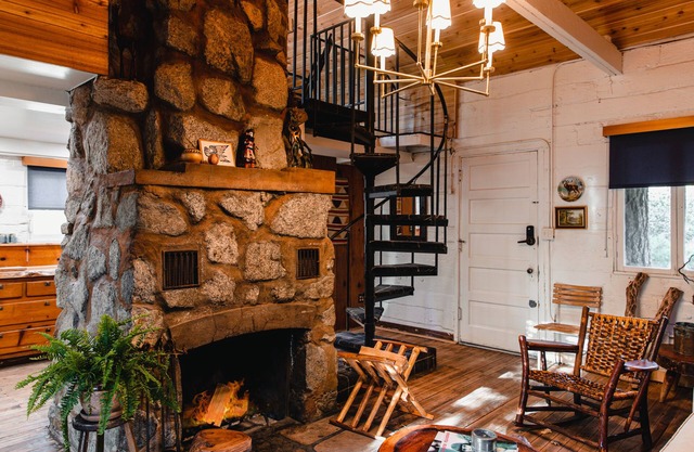 The Fireside Inn