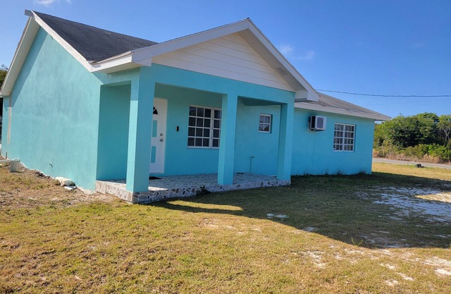 The Flat - Rolleville Exuma - where you will be at Home.