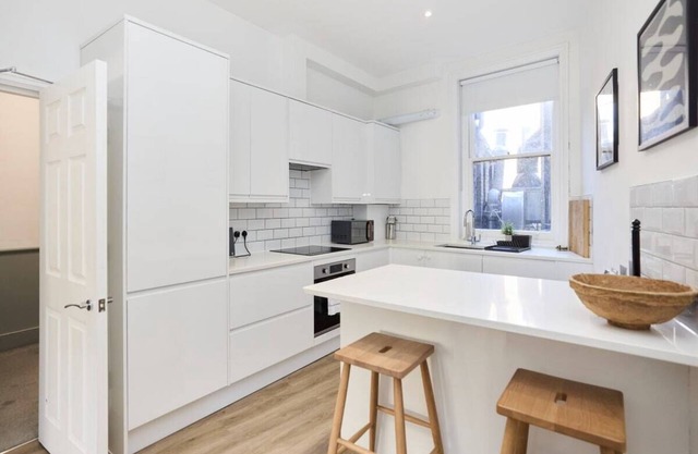 The Fulham Secret - Classy 5bdr Apartment
