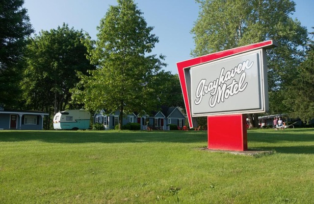 The Grayhaven Motel
