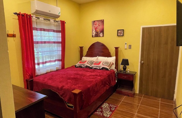 The Greener Side 1-Cozy and private