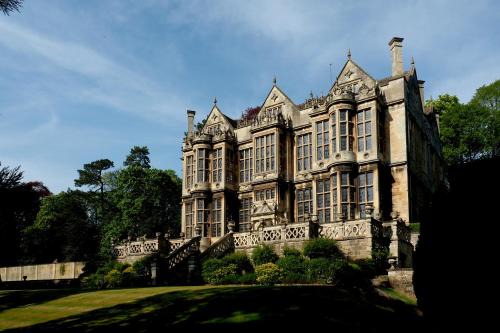 The Hall - Historic Grade I-listed Jacobean Mansion